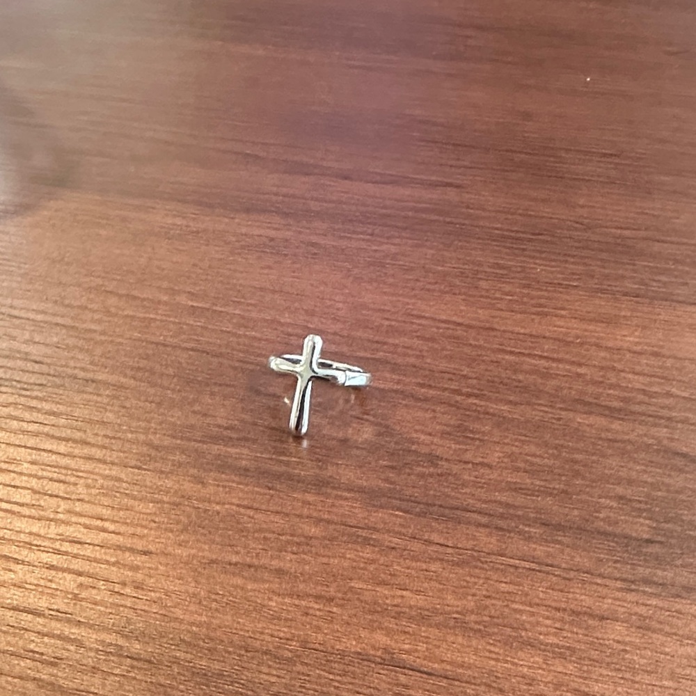 Silver Cross Ring - Picture 3 of 5